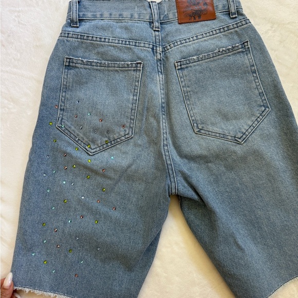 Guizio Denim Embellished Rhinestone Shorts - Picture 5 of 7